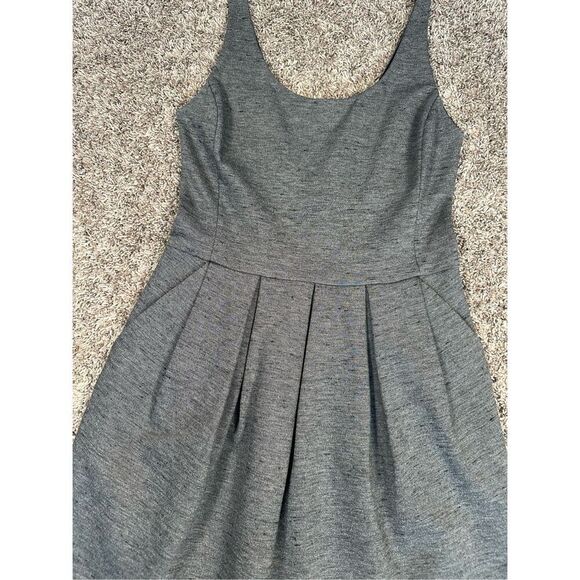 Wilfred Aritzia Gray Sleeveless Skater Mini Dress Size 4 Small Fit & Flare Twee - Picture 10 of 12